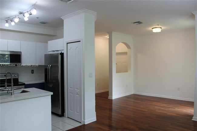 Building Photo - 4445 SW 160th Ave