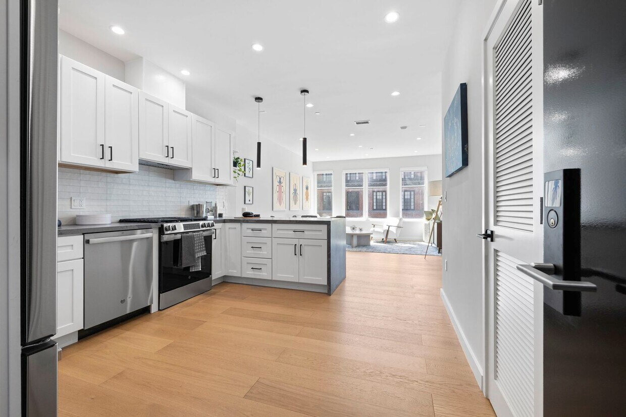 Foto principal - 693 Sutter St