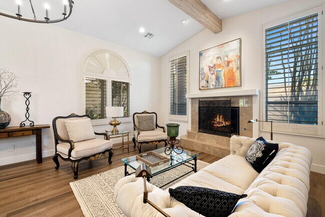 Building Photo - 47210 Heliotrope Dr