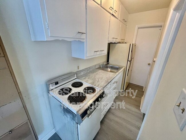 Building Photo - 1003 Basilone Dr
