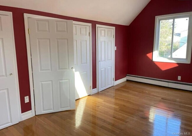 Foto del edificio - 12 Chadwick Rd