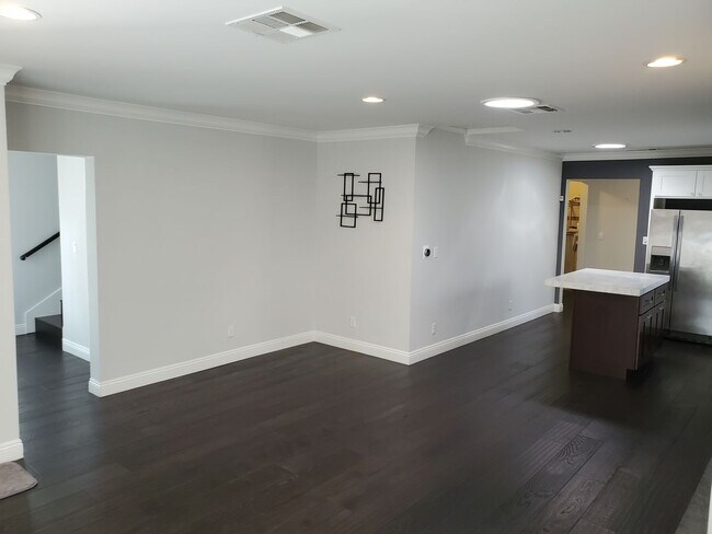 Foto del edificio - 3 + 2 STAND ALONE HOUSE