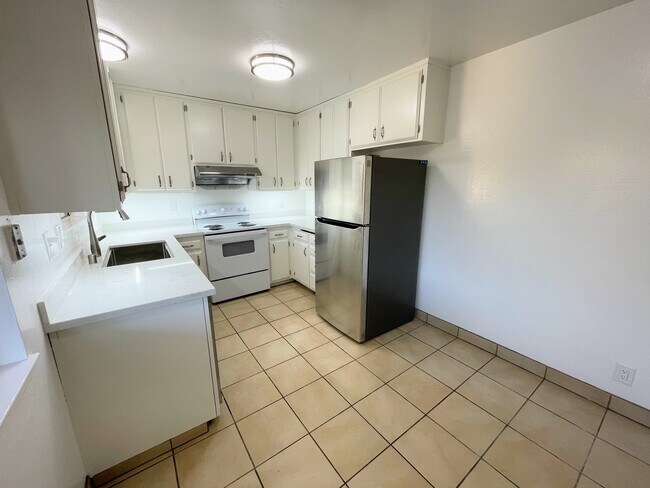 Foto del edificio - 43120 Starr St