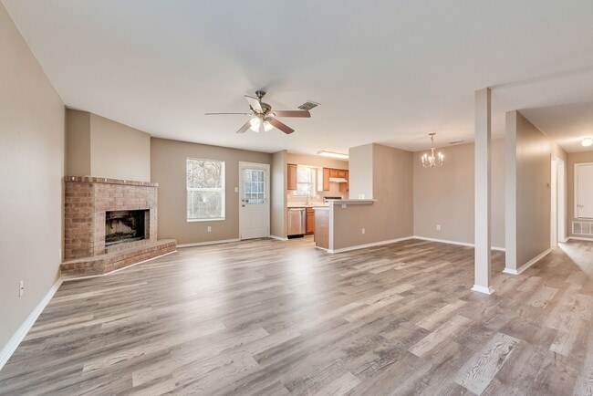 Building Photo - Seagoville Dream