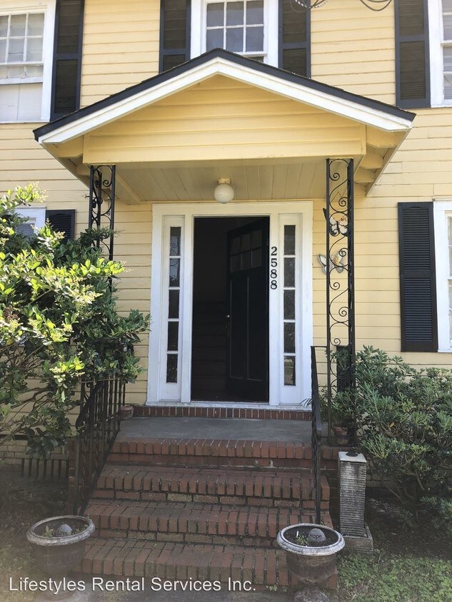 Primary Photo - 2588 Herschel St