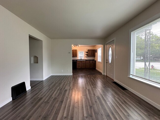 Foto del edificio - Recently Renovated Single Family Home Avai...