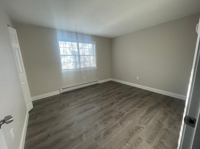 Building Photo - 799 Farm Road