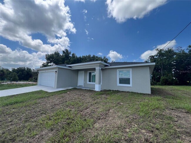 Foto del edificio - 26 Maple Ln