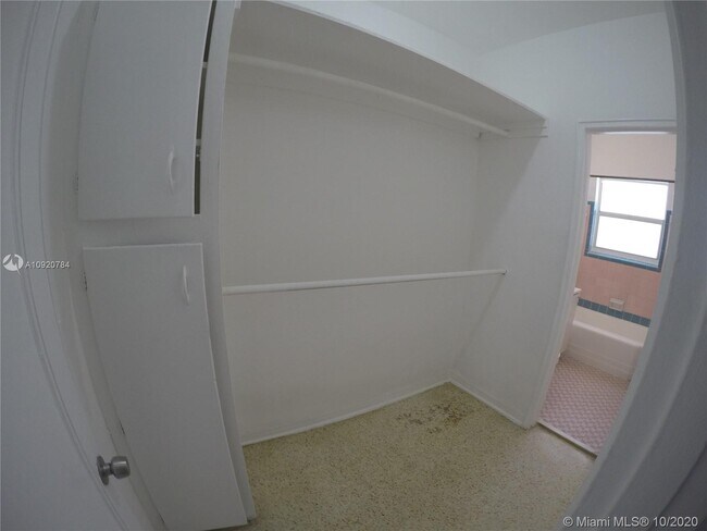 Foto del edificio - 835 83rd St