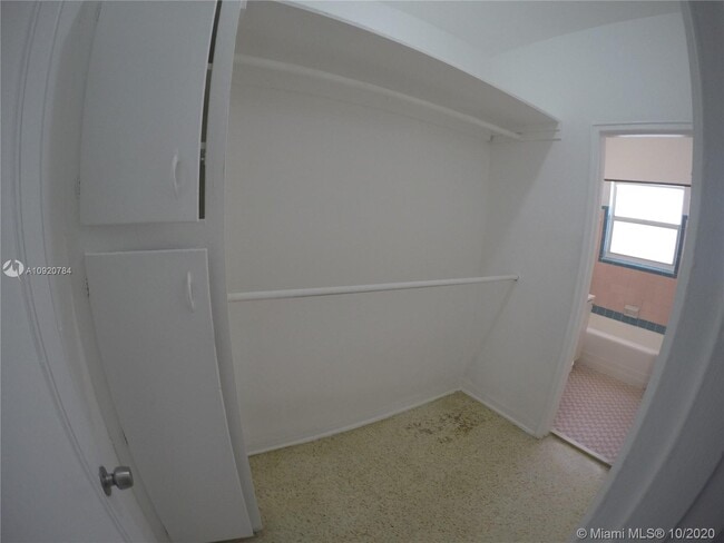 Building Photo - 835 83rd St