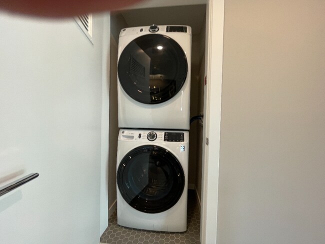 Foto del edificio - 1700 Pearl St