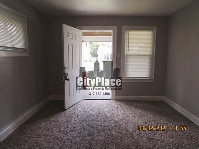 Foto del edificio - 1921 N Harding St, Indpls, IN 46202