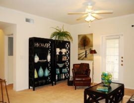 Building Photo - 2 br, 1 bath  - 9941 W. Military Dr