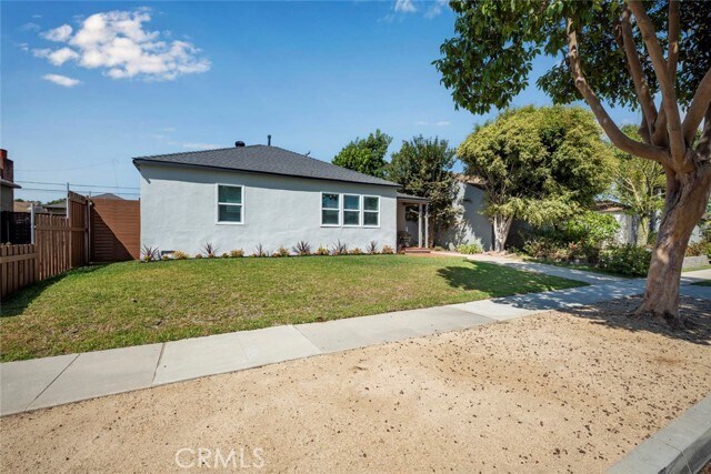 Building Photo - 2227 Mira Mar Ave