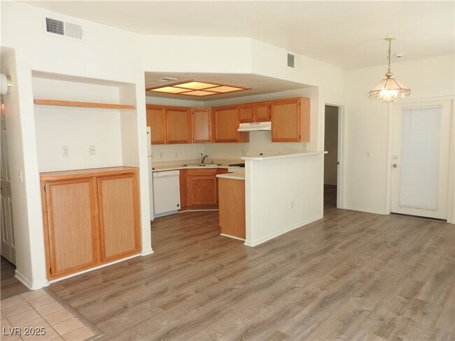 Building Photo - 9470 Peace Way