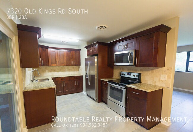Foto del edificio - Newly updated 3 bedroom 2 bath in San Jose