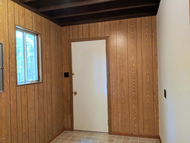 Building Photo - 802 Nugget Ct
