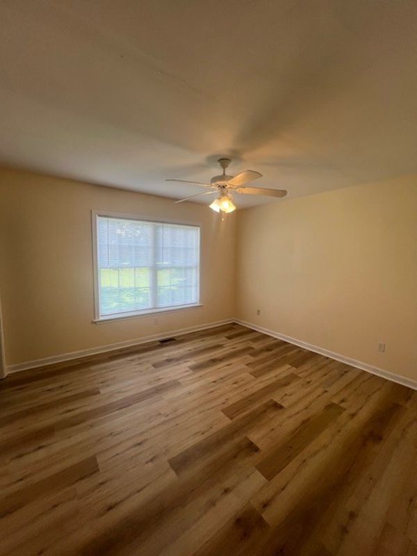 Foto del edificio - 121 Mountain View Ave