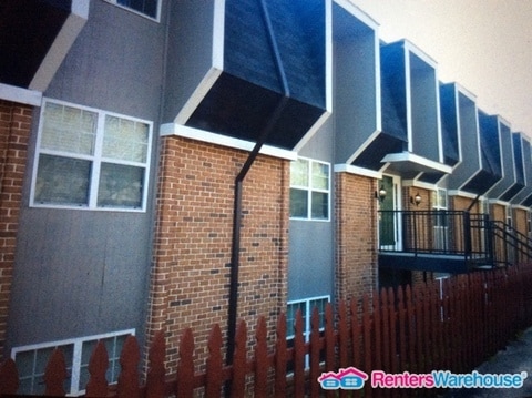 Primary Photo - 295 Winding River Dr