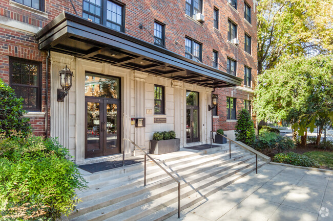 Entrance - Parkway Apartments