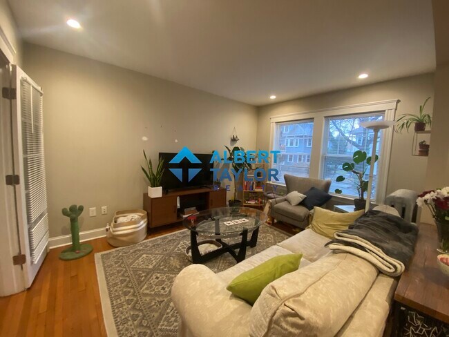 Foto del edificio - 21 Moraine St