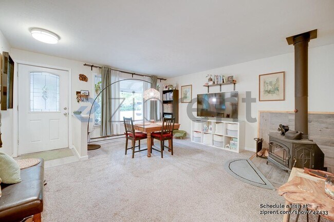 Foto del edificio - 13519 97th Ave NW