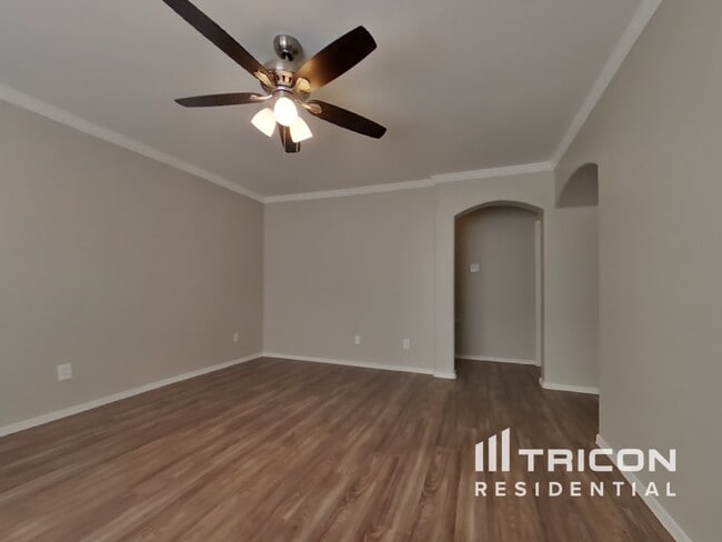 Building Photo - 22792 W Gardenia Dr