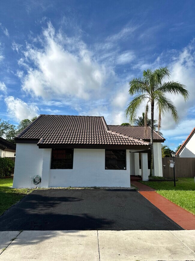 Casa principal - 6641 SW 127th Path