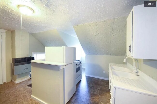 Foto del edificio - 2728 W Madison St