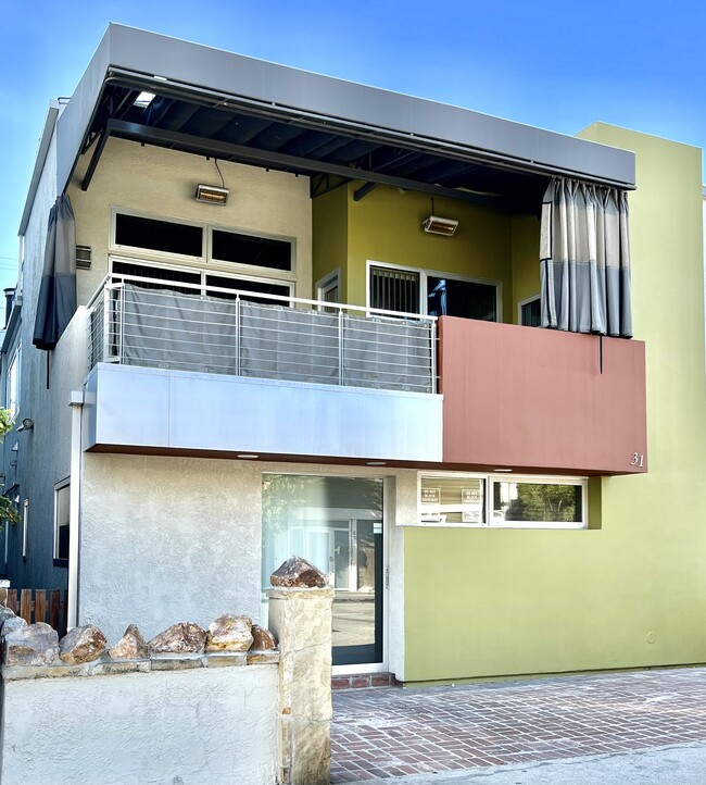 Home Sweet Home - 31 N Venice Blvd