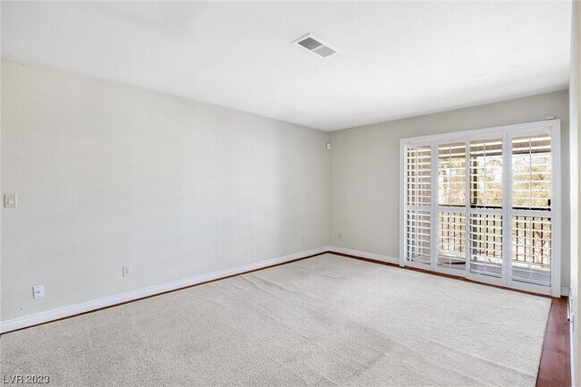 Foto del edificio - 5163 Indian River Dr