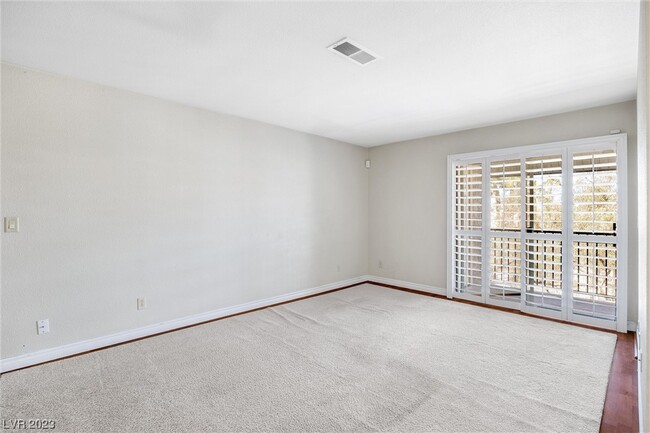 Building Photo - 5163 Indian River Dr