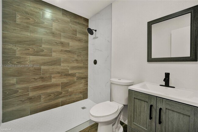 Foto del edificio - 3 br, 2 bath House - 11240 SW 60th Ter