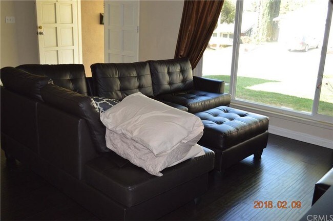 Foto del edificio - 518 N Platina Dr