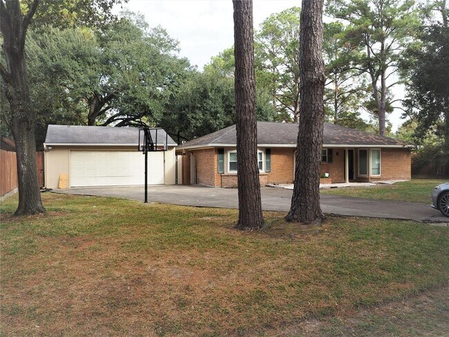9002 Poco Rd Houston Tx House For Rent In Houston Tx Apartments Com