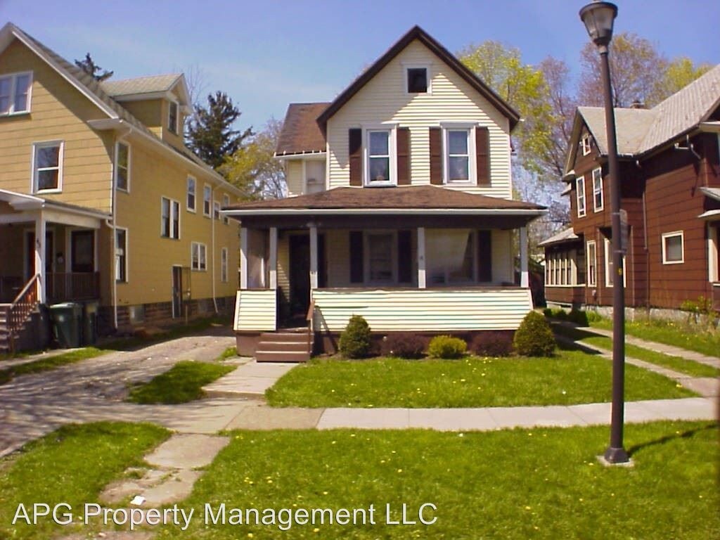 Primary Photo - 2 br, 1 bath Apartment - 45 Austin Street