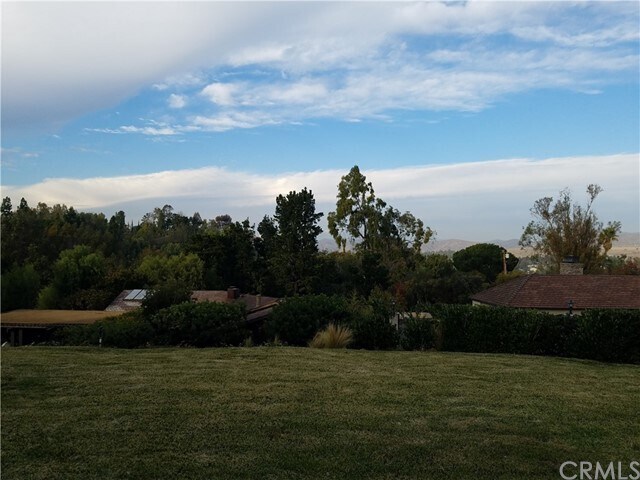 Building Photo - 9912 Highcliff Dr