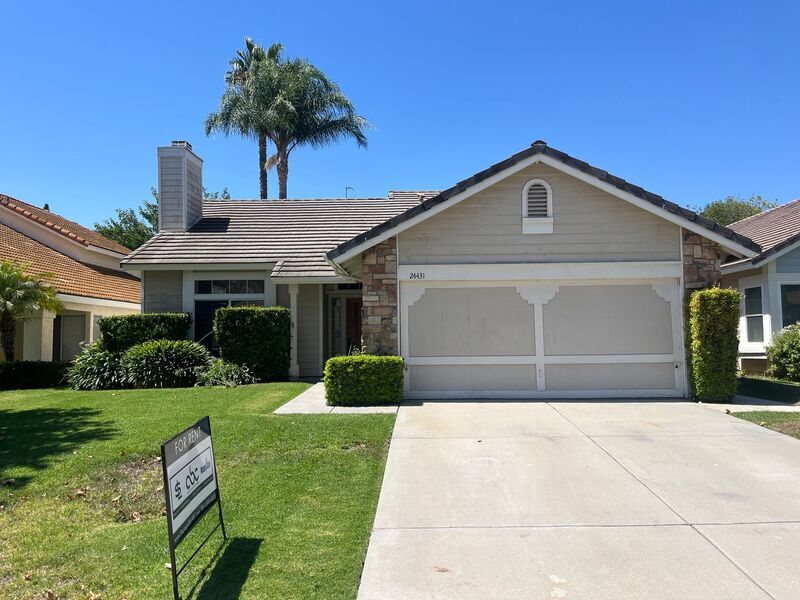 Foto principal - 24431 Ridgewood Rd