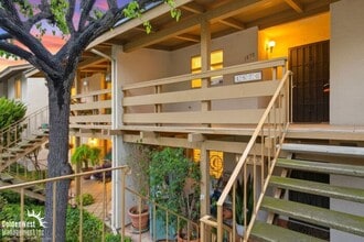 Building Photo - 1870 Fairway Cir Dr