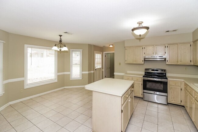 Building Photo - Gorgeous Cordova Home