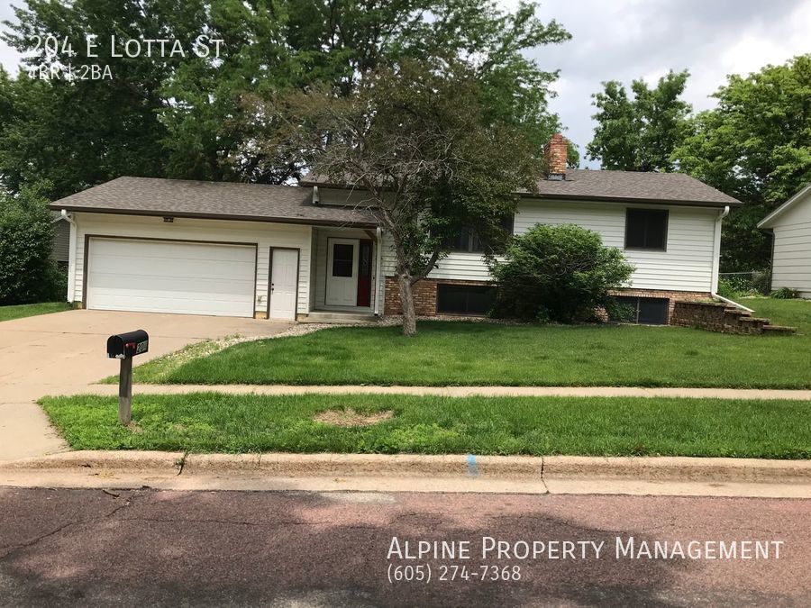 Primary Photo - South Side 4 Bed/2 Bath Rental Home!