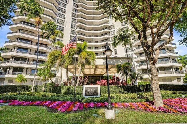 Foto del edificio - 3400 NE 192 St