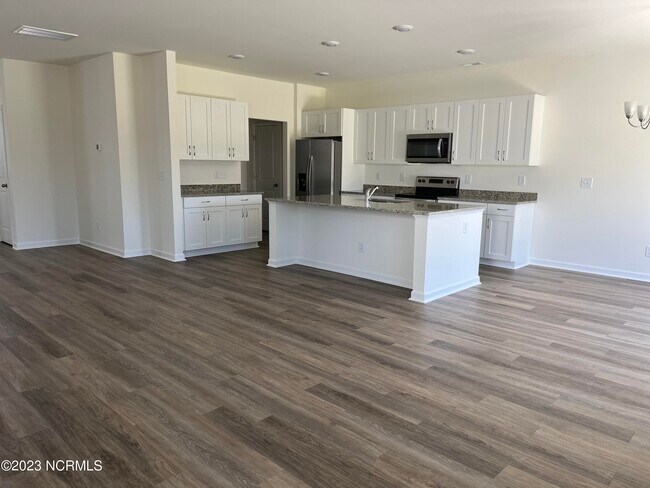 Foto del edificio - 1537 Corbett St
