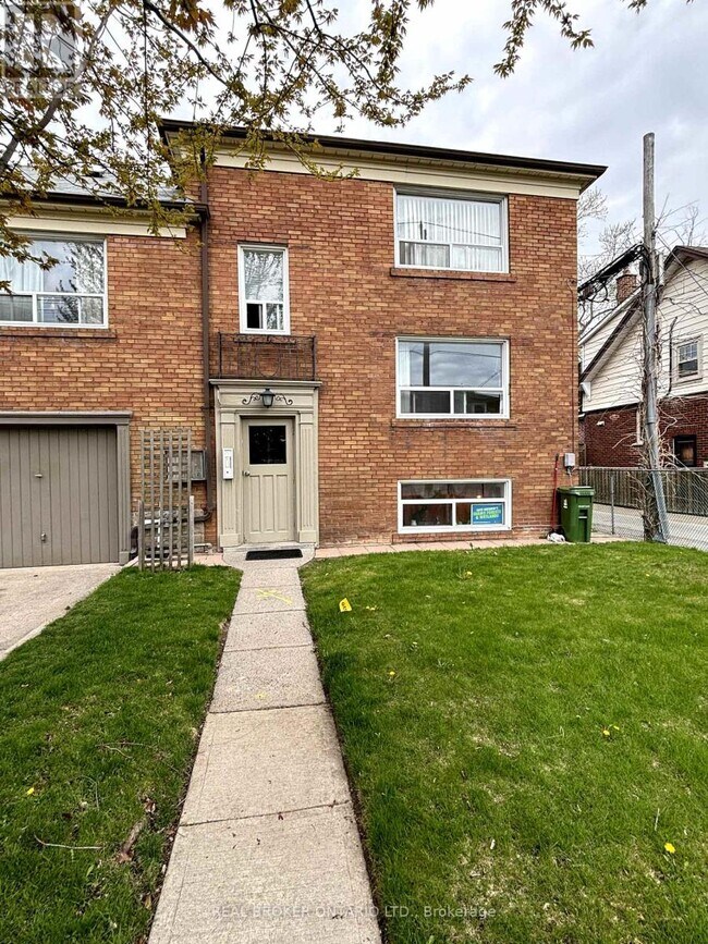 Building Photo - 204 O'Connor Dr
