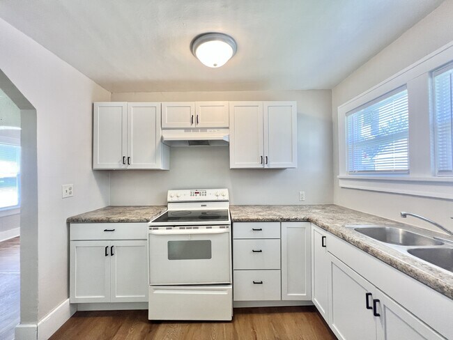 Foto del edificio - 803 Johnson St
