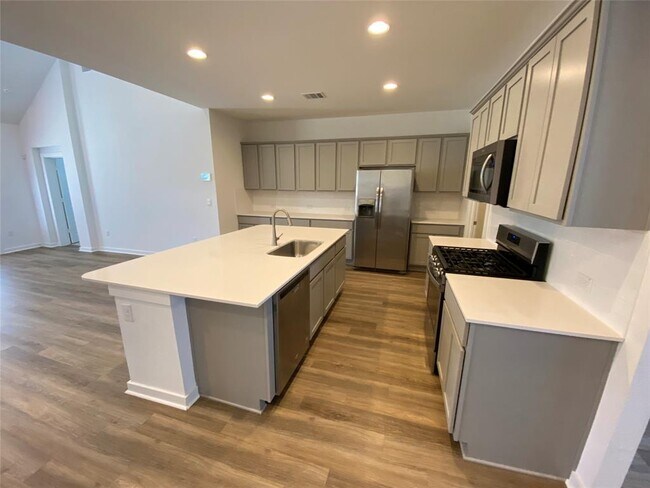 Foto del edificio - 8417 Linda Michelle Ln