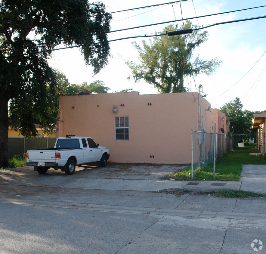 Building Photo - 230 NW 64th St