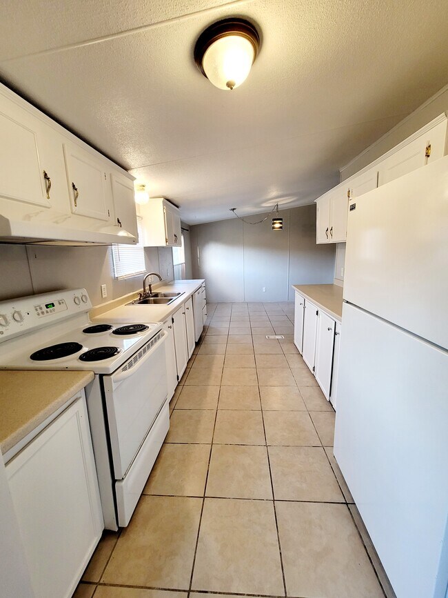 Foto del edificio - 15014 Todd Trail