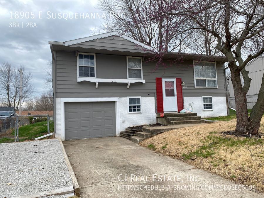 18905 E Susquehanna Ridge, Independence, MO 64056 House Rental in