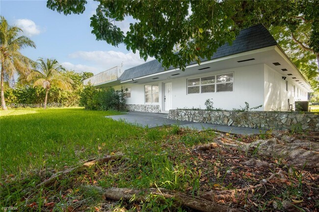 Foto del edificio - 2 br, 2 bath House - 24201 SW 124th Ave